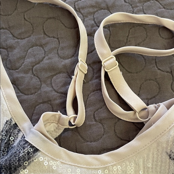 Kimchi Blue Sequined Feather Print Women's Camisole Adjustable Straps - Picture 4 of 8